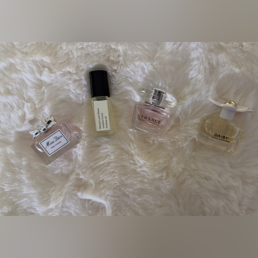 (4) Women's mini Fragrance